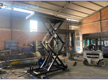 BÀN NÂNG THỦY LỰC GIÁ TỐT