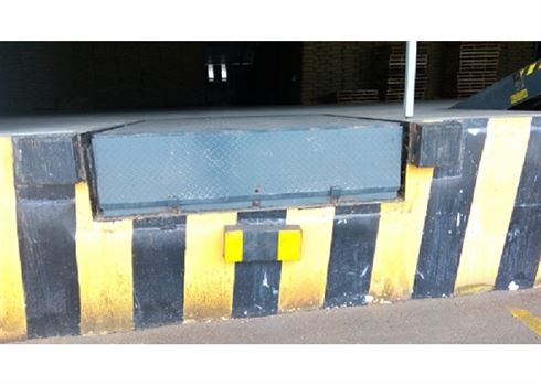 BÀN NÂNG CƠ KHÍ - DOCK LEVELER CƠ KHÍ