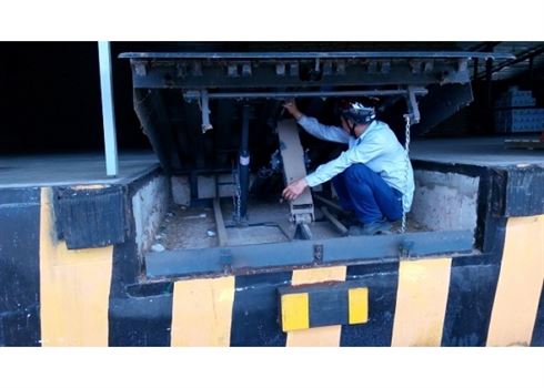 BÀN NÂNG CƠ KHÍ - DOCK LEVELER CƠ KHÍ