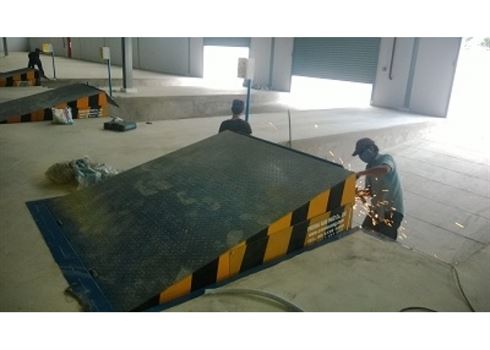 BÀN NÂNG THỦY LỰC - HYDRAULIC DOCK LEVELER