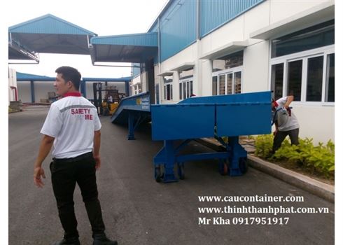 Cầu xe nâng