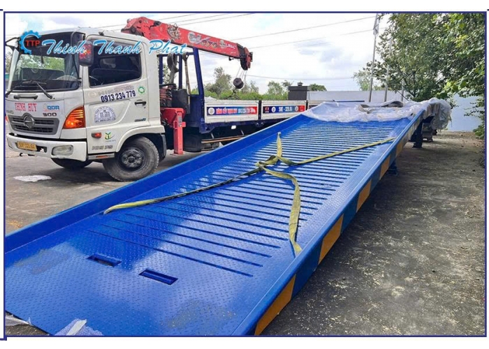 CẦU XE NÂNG ĐÓNG RÚT HÀNG TỪ CONTAINER DÀI  12.5m