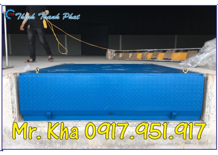 DOCK HÀNG - SÀN NÂNG HẠ THỦY LỰC