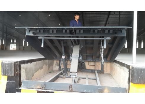 DOCK LEVELER CƠ KHÍ (MECHANICAL DOCK LEVELER)