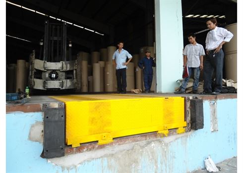 DOCK LEVELER THỦY LỰC (HYDRAULIC DOCK LEVELER)