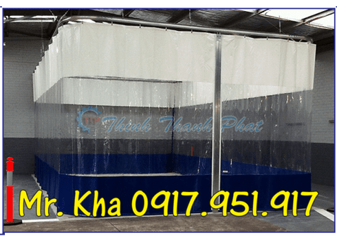 VÁCH NGĂN MÀN NHỰA KHU VỰC RỬA XE Ô TÔ
