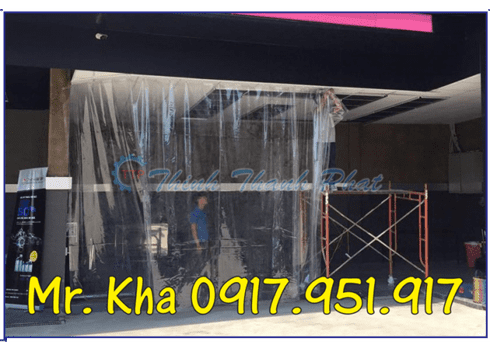 VÁCH NGĂN MÀN NHỰA KHU VỰC RỬA XE Ô TÔ