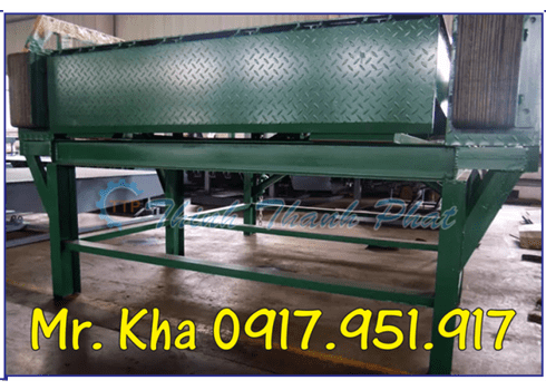 SÀN NÂNG THỦY LỰC NGOÀI TRỜI TTP-02