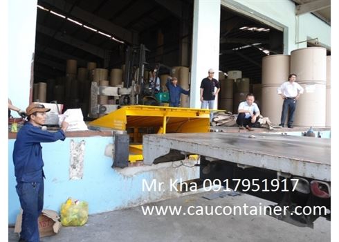 SÀN NÂNG THỦY LỰC CHO XE NÂNG LÊN CONTAINER